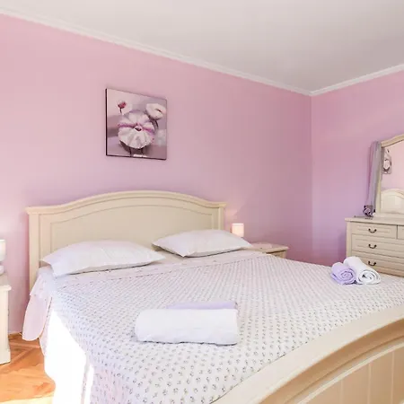 Ferienhaus Beautiful In With House Sea View