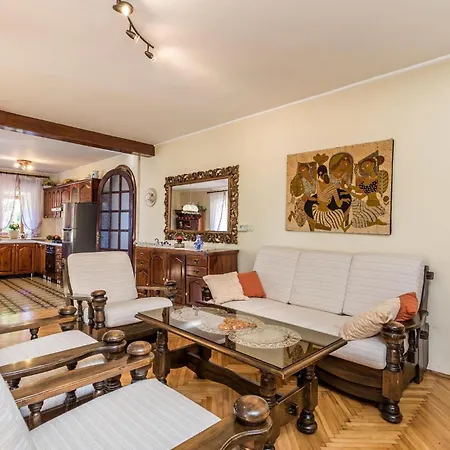 Beautiful In With House Sea View
