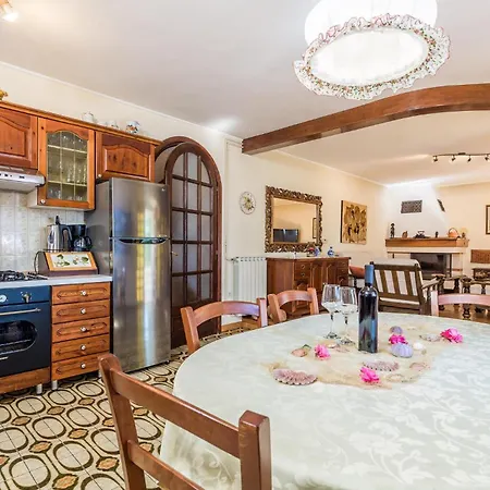 Ferienhaus Beautiful In With House Sea View